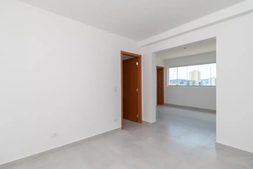 Foto 1 de Apartamento com 2 Quartos para venda ou aluguel, 59m² em Vila Mazzei, São Paulo