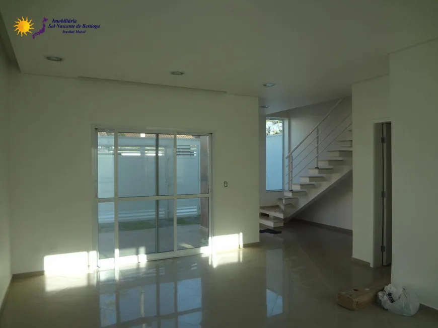 Foto 1 de Sobrado com 3 Quartos à venda, 107m² em Jardim Paulista, Bertioga