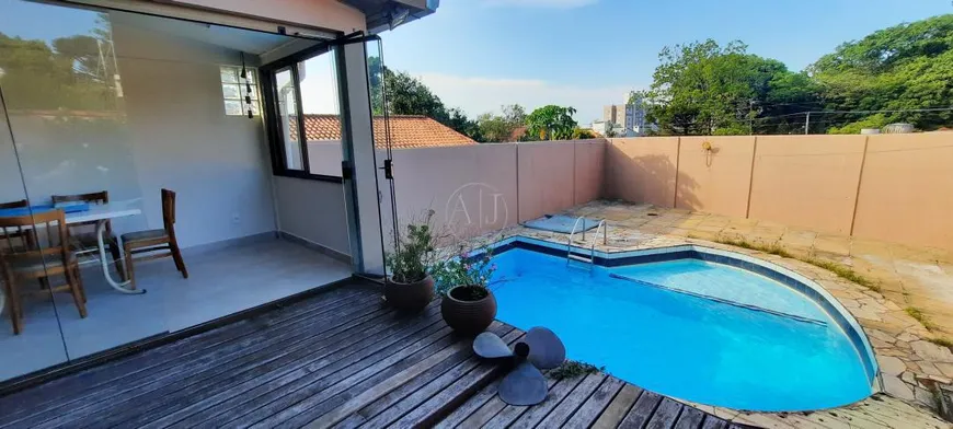 Foto 1 de Casa com 3 Quartos à venda, 350m² em Teresópolis, Porto Alegre