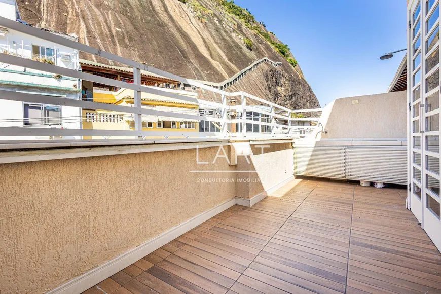 Foto 1 de Cobertura com 3 Quartos para alugar, 150m² em Urca, Rio de Janeiro