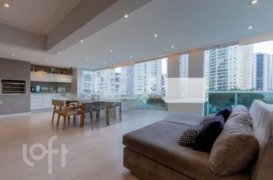 Foto 1 de Apartamento com 3 Quartos à venda, 237m² em Moema, São Paulo