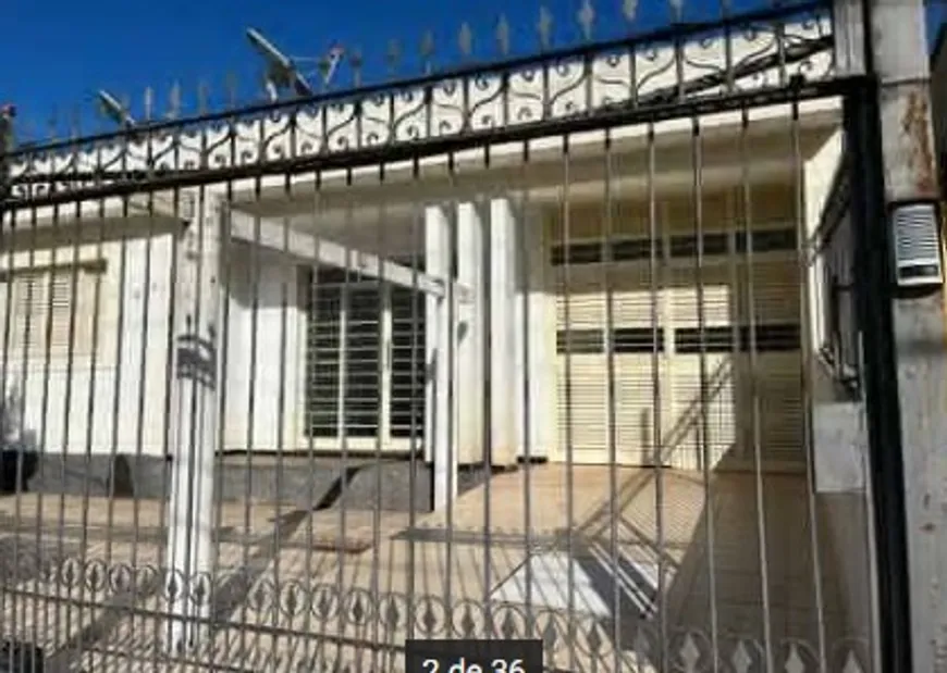 Foto 1 de Casa com 4 Quartos à venda, 323m² em Setor Coimbra, Goiânia