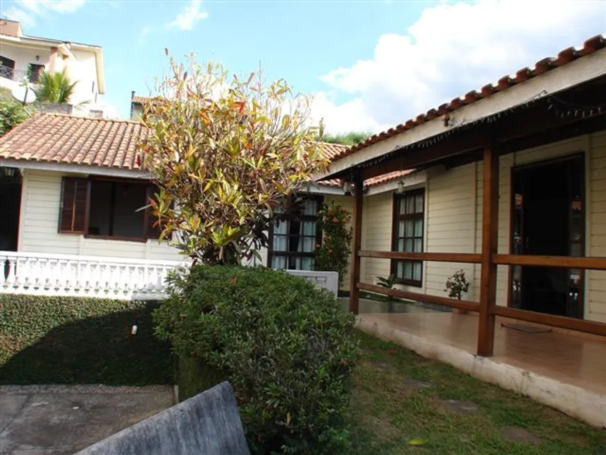 Foto 1 de Casa de Condomínio com 3 Quartos à venda, 160m² em Terras do Madeira, Carapicuíba