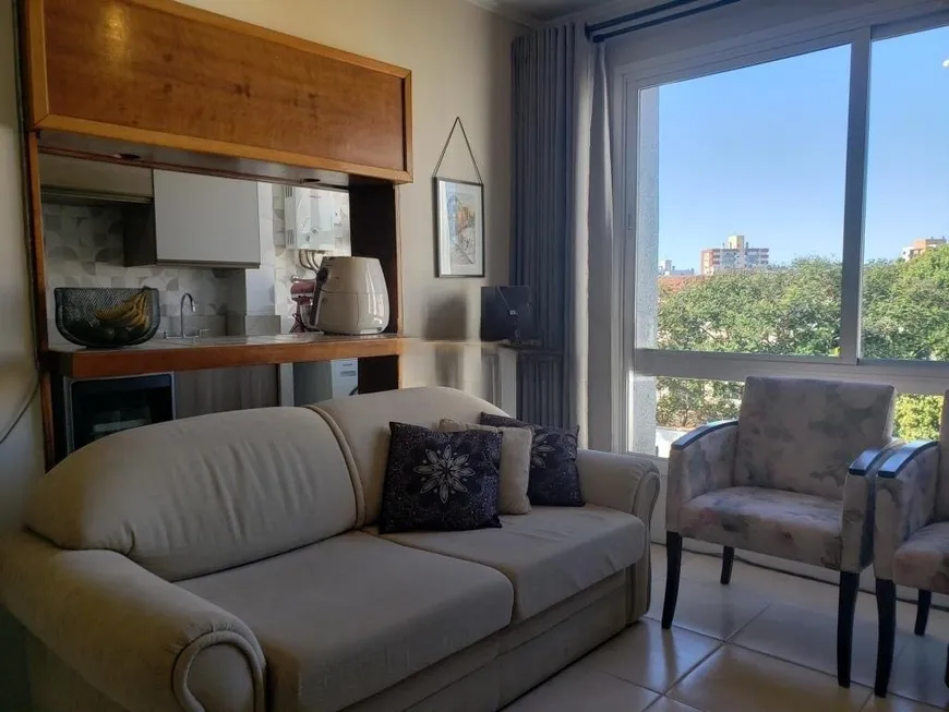 Foto 1 de Apartamento com 2 Quartos à venda, 57m² em Santo Antônio, Porto Alegre