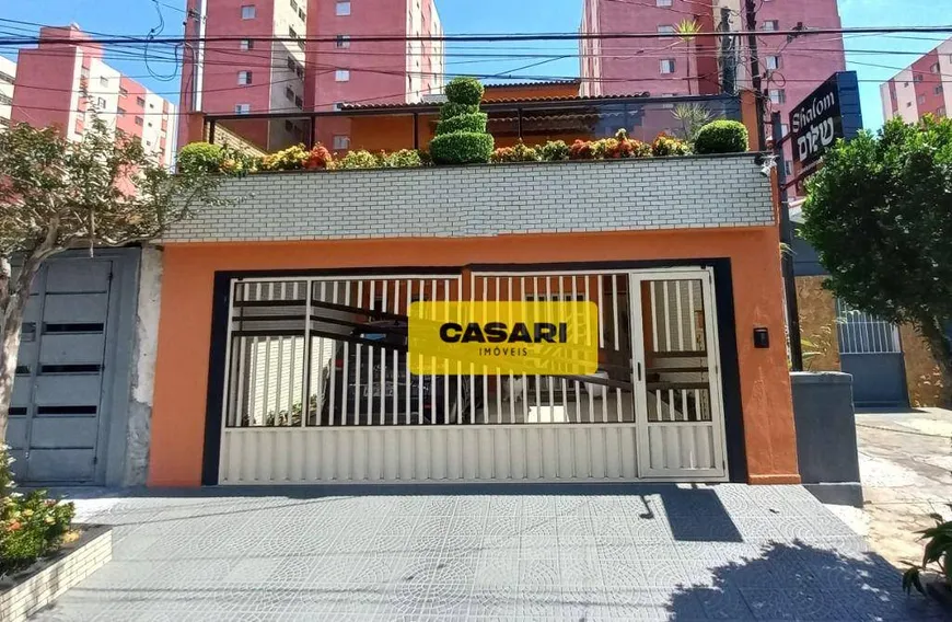 Foto 1 de Sobrado com 3 Quartos à venda, 247m² em Anchieta, São Bernardo do Campo