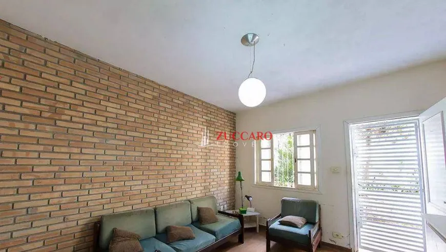 Foto 1 de Casa com 2 Quartos à venda, 240m² em Vila Milton, Guarulhos