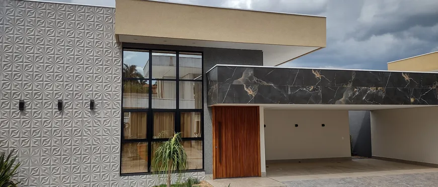 Foto 1 de Casa de Condomínio com 3 Quartos à venda, 330m² em Setor Habitacional Arniqueira, Brasília