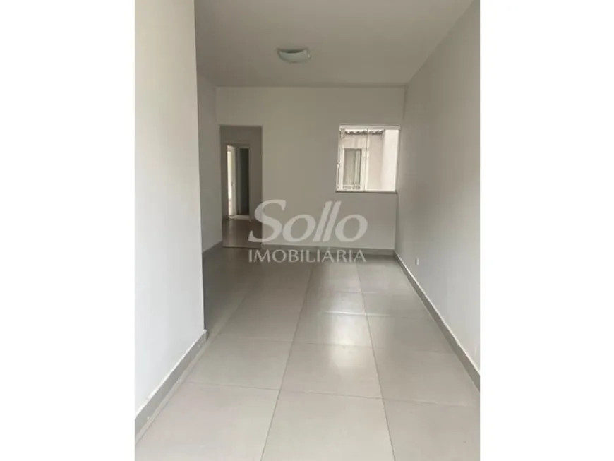 Foto 1 de Apartamento com 3 Quartos para alugar, 10m² em Lidice, Uberlândia