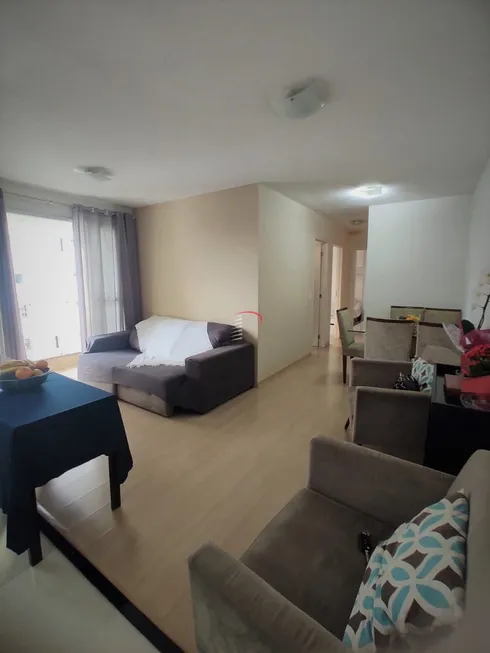 Foto 1 de Apartamento com 3 Quartos à venda, 69m² em Aurora, Londrina