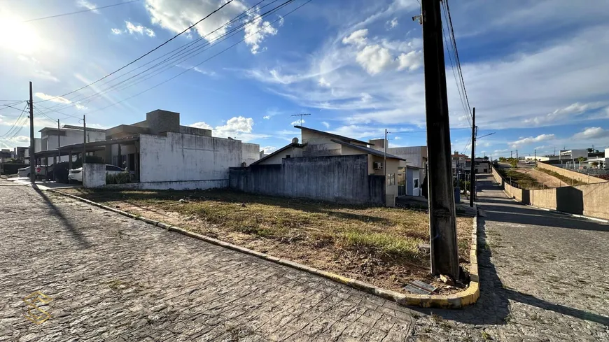 Foto 1 de Lote/Terreno à venda, 240m² em Malvinas, Campina Grande