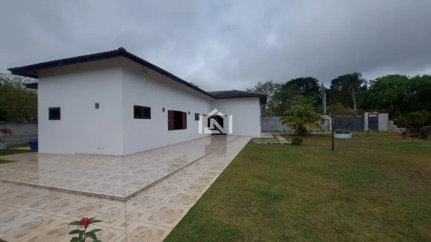 Foto 1 de Fazenda/Sítio com 4 Quartos à venda, 235m² em San Fernando Park, Cotia