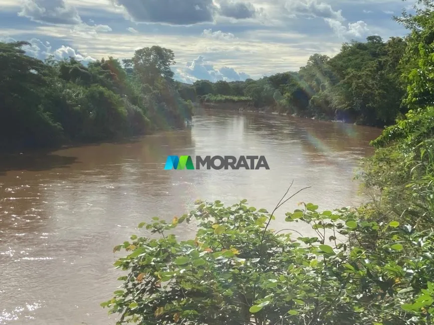 Foto 1 de Fazenda/Sítio com 1 Quarto à venda, 110m² em Rural, Curvelo