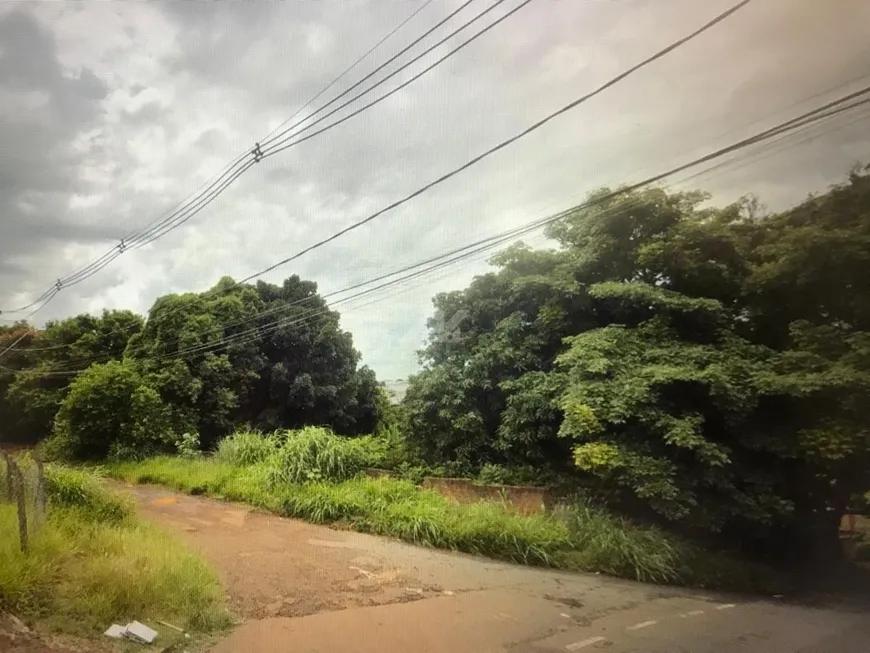 Foto 1 de Lote/Terreno à venda, 1950m² em Mansões Santo Antônio, Campinas