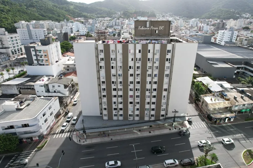 Foto 1 de Apartamento com 1 Quarto à venda, 33m² em Nacoes, Balneário Camboriú