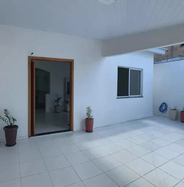 Foto 1 de Casa com 2 Quartos à venda, 88m² em Acupe de Brotas, Salvador