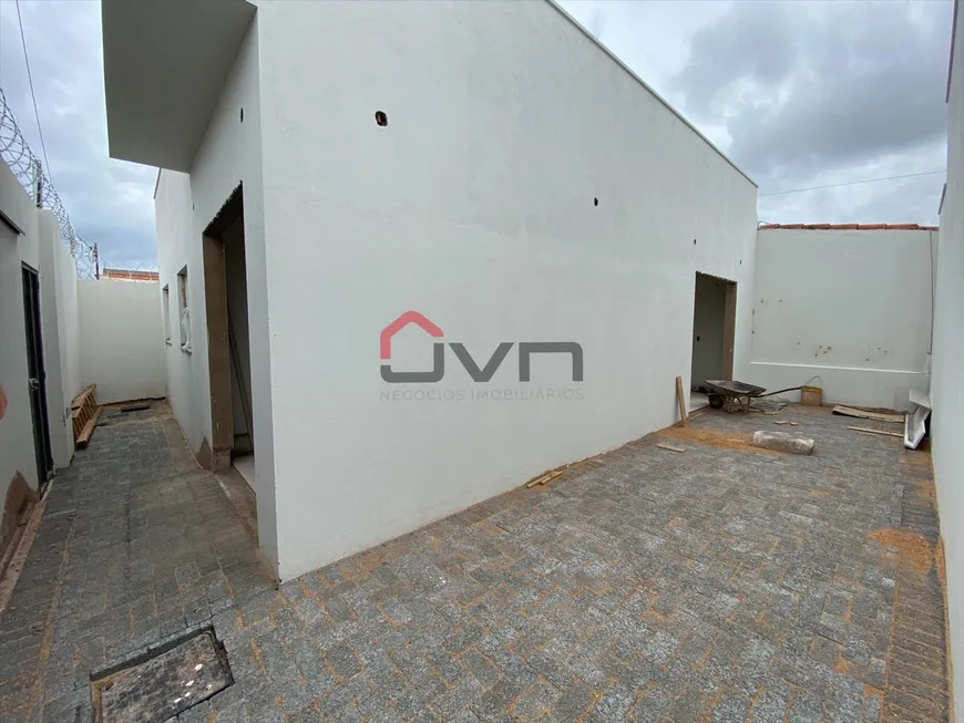 Foto 1 de Casa com 3 Quartos à venda, 67m² em Nossa Senhora das Graças, Uberlândia