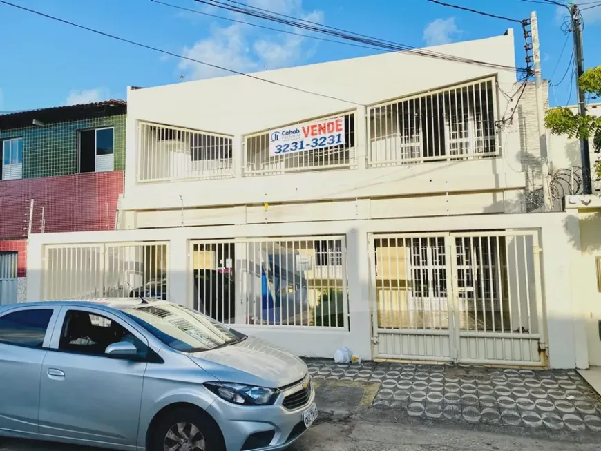 Foto 1 de Casa com 4 Quartos à venda, 396m² em Salgado Filho, Aracaju