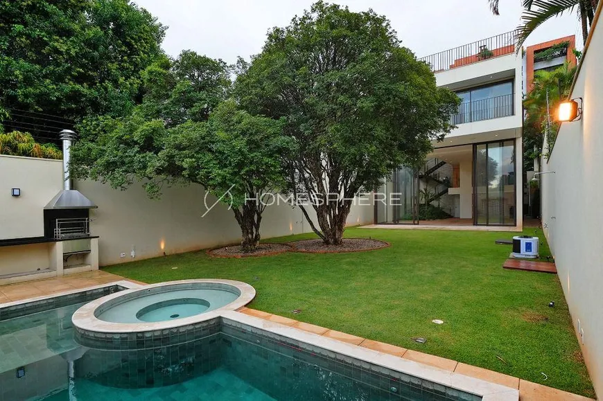 Foto 1 de Casa com 4 Quartos à venda, 560m² em Vila Madalena, São Paulo