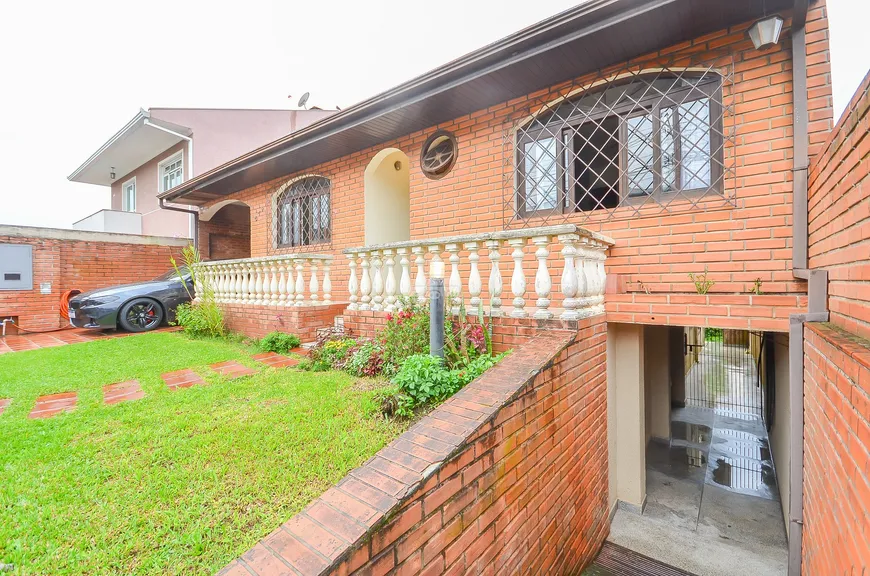 Foto 1 de Casa com 4 Quartos à venda, 254m² em Abranches, Curitiba