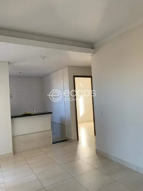 Foto 1 de Apartamento com 2 Quartos à venda, 48m² em Laranjeiras, Uberlândia