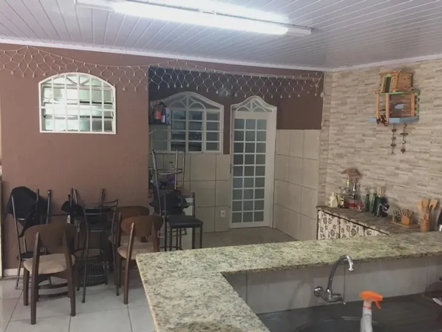 Foto 1 de Casa com 2 Quartos à venda, 58m² em Candeal, Salvador