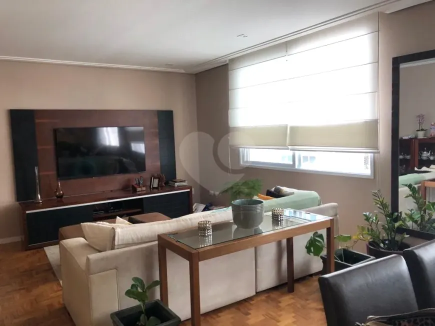 Foto 1 de Apartamento com 3 Quartos à venda, 143m² em Jardim Paulista, São Paulo