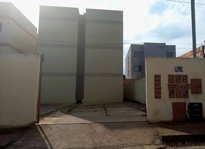 Foto 1 de Apartamento com 3 Quartos à venda, 64m² em Parque Estrela Dalva IX, Luziânia