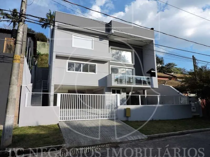 Foto 1 de Casa de Condomínio com 3 Quartos à venda, 450m² em Terras do Madeira, Carapicuíba
