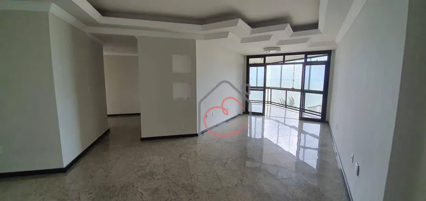 Foto 1 de Apartamento com 3 Quartos à venda, 239m² em Cajueiros, Macaé