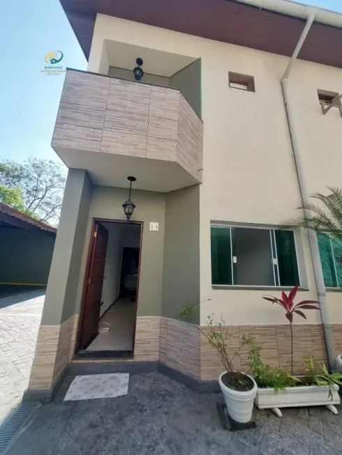 Foto 1 de Casa de Condomínio com 2 Quartos à venda, 70m² em Jardim Las Palmas, Guarujá
