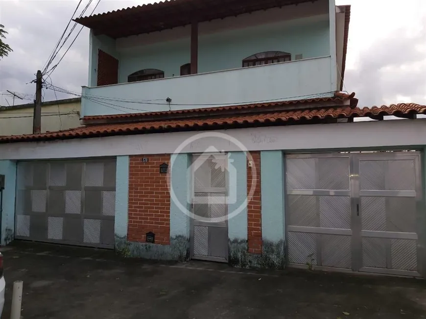 Foto 1 de Casa de Condomínio com 4 Quartos à venda, 170m² em Parque Anchieta, Rio de Janeiro