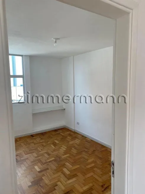 Foto 1 de Apartamento com 2 Quartos à venda, 40m² em Aclimação, São Paulo