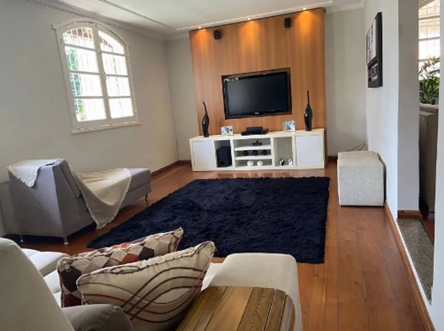 Foto 1 de Casa com 3 Quartos à venda, 150m² em Vila Palmeiras, São Paulo