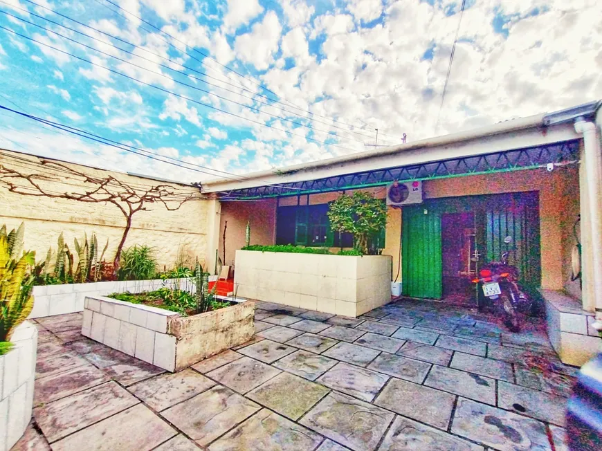 Foto 1 de Casa com 4 Quartos à venda, 104m² em Jardim Algarve, Alvorada