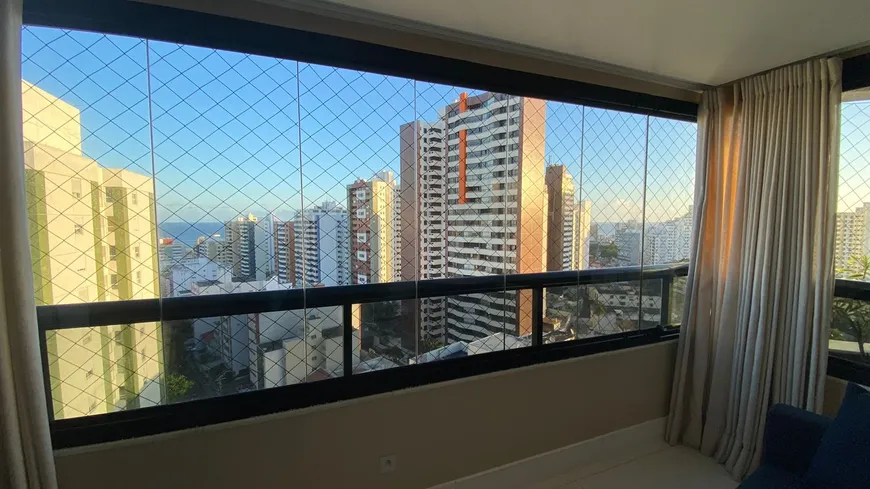 Foto 1 de Apartamento com 4 Quartos à venda, 138m² em Pituba, Salvador