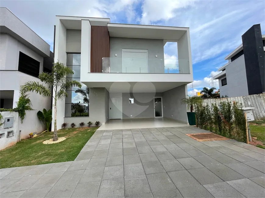 Foto 1 de Casa de Condomínio com 4 Quartos à venda, 220m² em Canadá, Cascavel