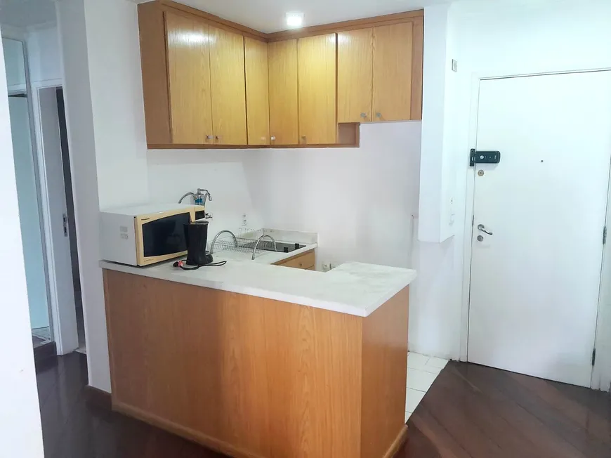 Foto 1 de Flat com 1 Quarto para alugar, 50m² em Cerqueira César, São Paulo