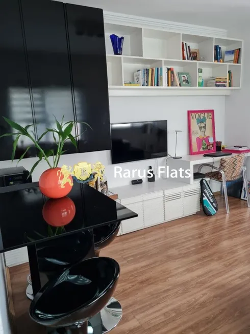 Foto 1 de Apartamento com 1 Quarto à venda, 40m² em Vila Olímpia, São Paulo