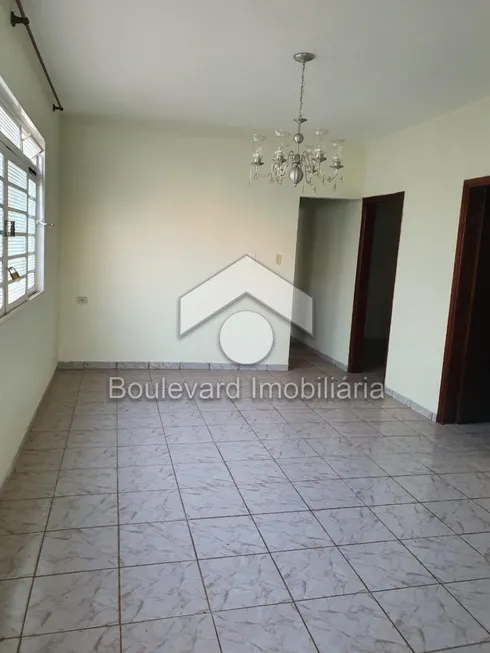 Foto 1 de Casa com 3 Quartos para alugar, 116m² em Vila Seixas, Ribeirão Preto