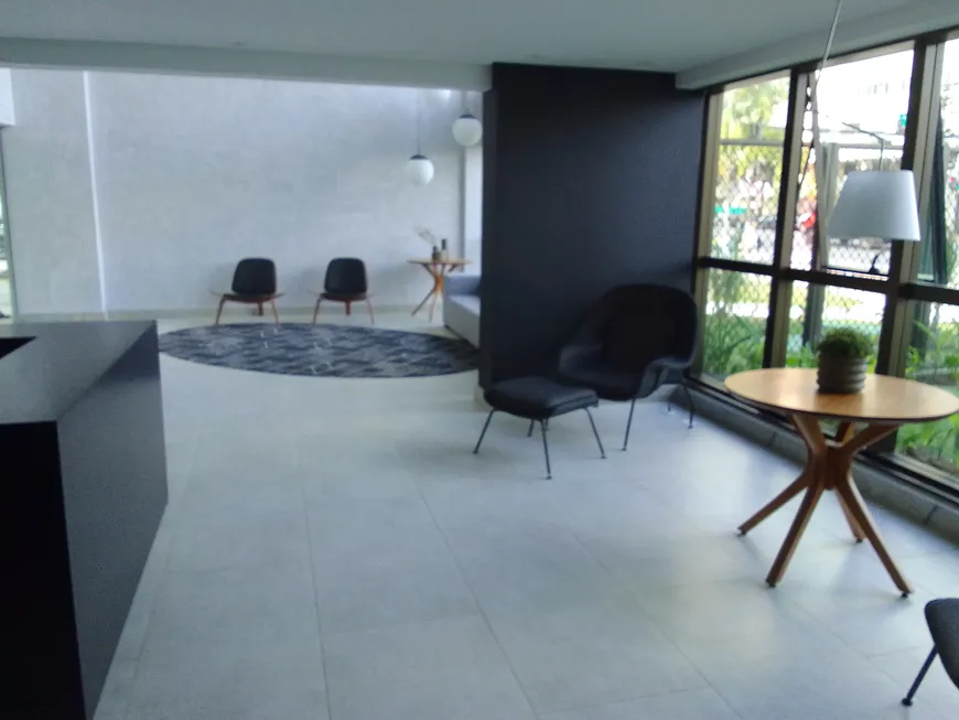 Foto 1 de Apartamento com 1 Quarto para alugar, 50m² em Pina, Recife