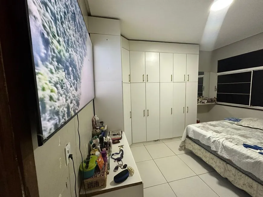 Foto 1 de Casa com 3 Quartos à venda, 180m² em Colônia Santo Antônio, Manaus