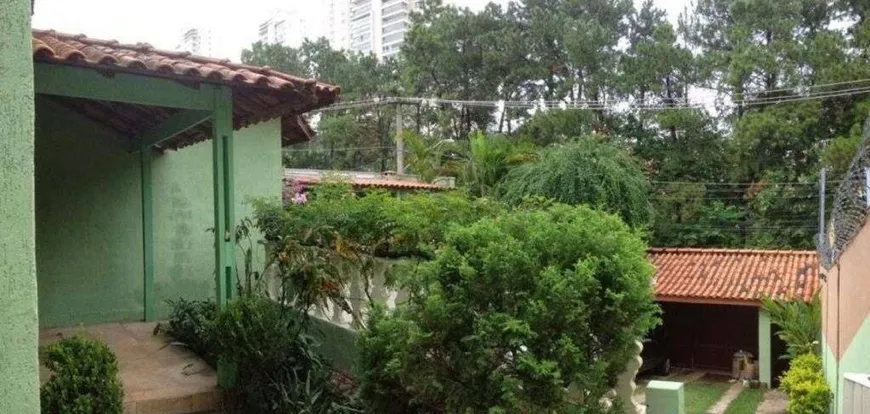 Foto 1 de Casa de Condomínio com 6 Quartos à venda, 240m² em Parque dos Príncipes, São Paulo