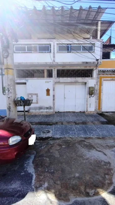 Foto 1 de Casa com 2 Quartos à venda, 150m² em Senador Camará, Rio de Janeiro