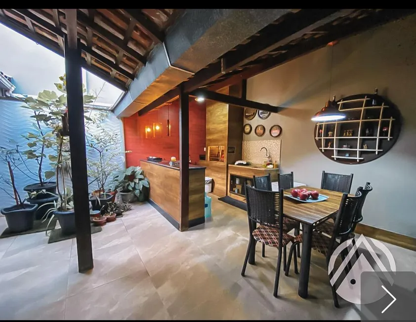 Foto 1 de Casa de Condomínio com 3 Quartos à venda, 324m² em Parque Horizonte, Nova Iguaçu