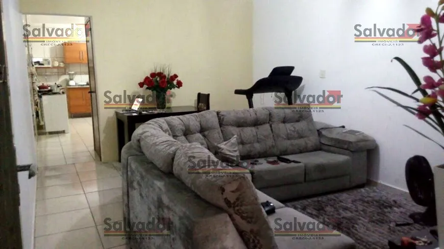 Foto 1 de Sobrado com 3 Quartos à venda, 200m² em Vila Liviero, São Paulo