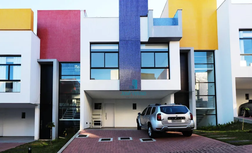 Foto 1 de Casa de Condomínio com 3 Quartos para alugar, 175m² em Santo Inácio, Curitiba