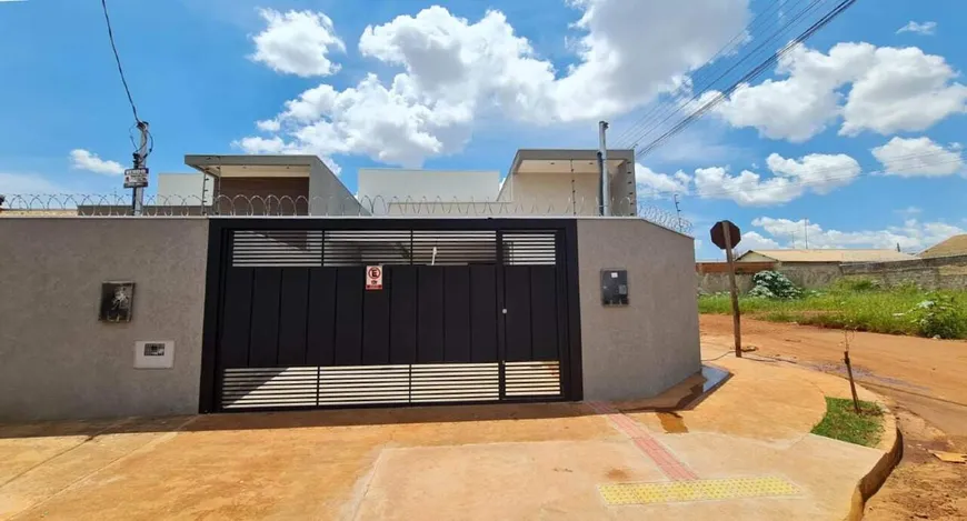 Foto 1 de Casa com 3 Quartos à venda, 98m² em Jardim das Nações, Campo Grande