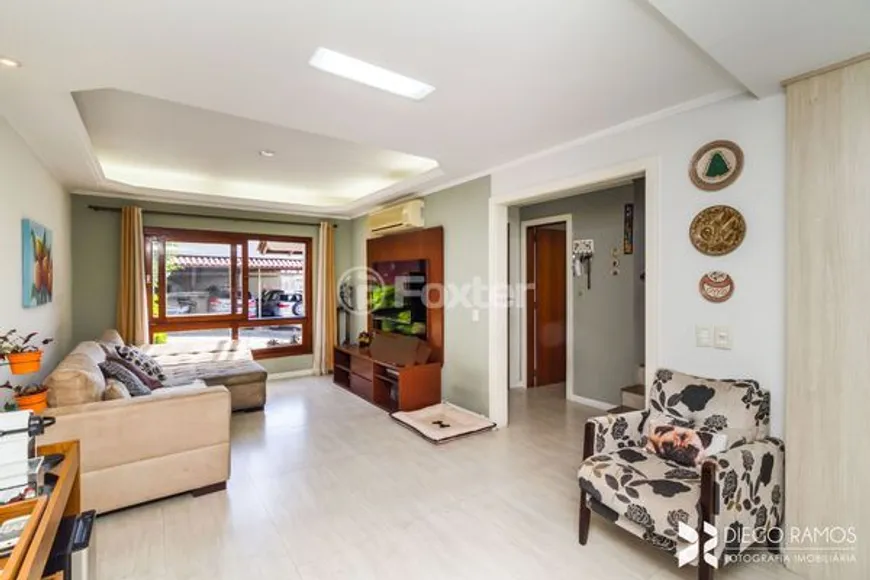 Foto 1 de Casa de Condomínio com 5 Quartos à venda, 193m² em Tristeza, Porto Alegre