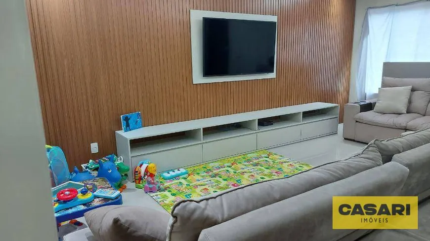 Foto 1 de Sobrado com 3 Quartos à venda, 275m² em Jardim do Mar, São Bernardo do Campo