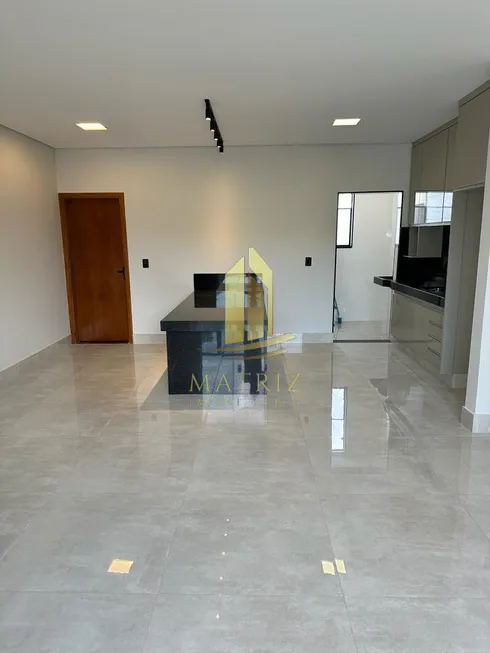 Foto 1 de Apartamento com 3 Quartos à venda, 100m² em Parque Moema, Franca